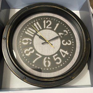 Quartz Analog Clock